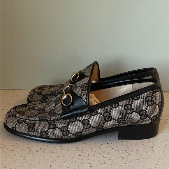 Gucci Patterned Loafers - Picture 4 of 9